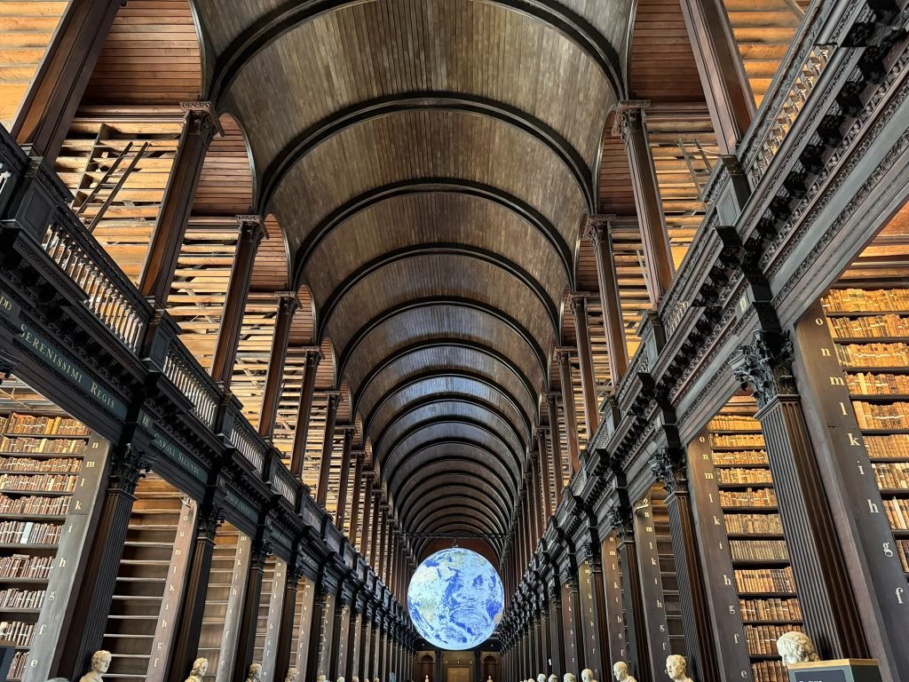 6 Biblioteca-Trinity-Irlanda
