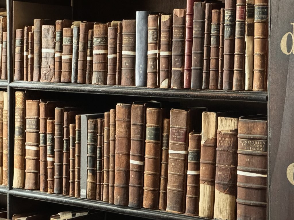 8 Biblioteca-Trinity-Irlanda