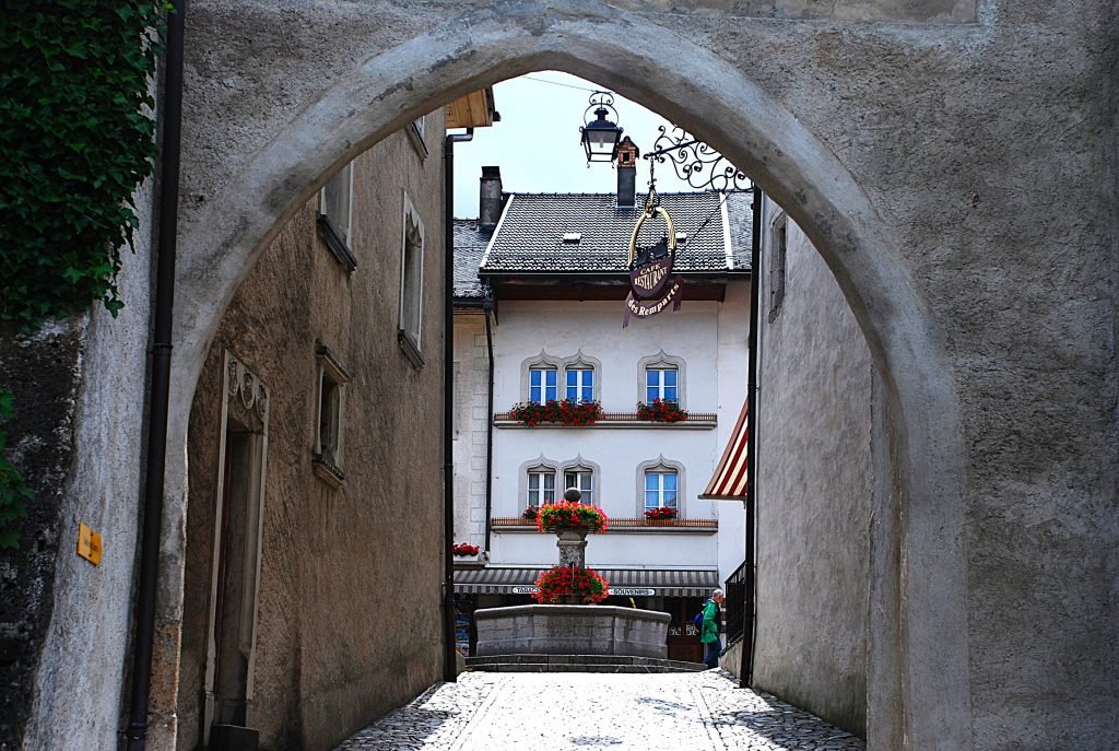 6 Arco-Gruyeres-Suiza