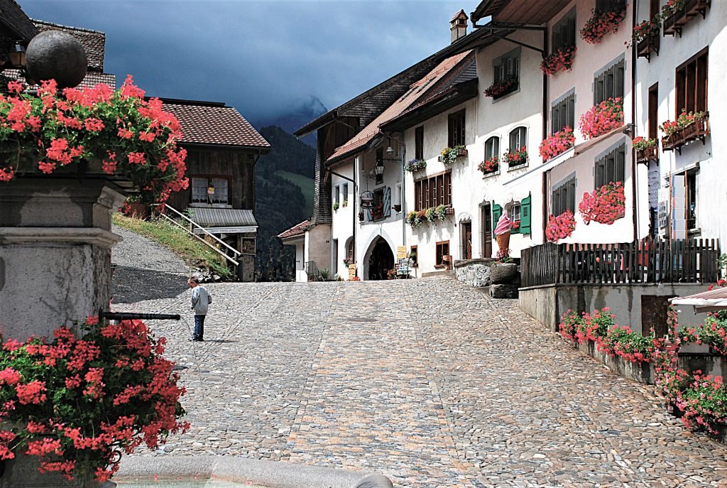 7 calle-Gruyeres-Suiza