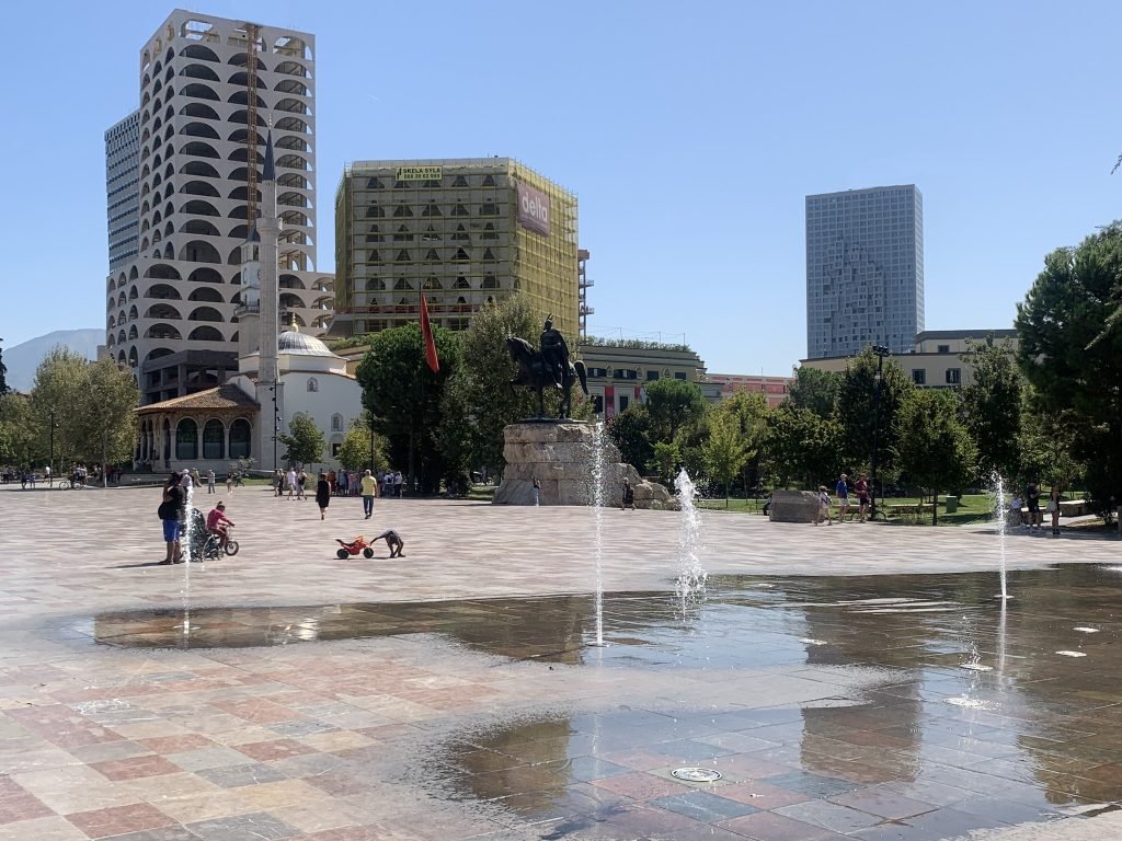 0 Plaza-Tirana-Albania