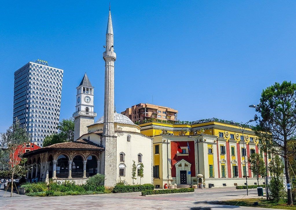 1 Etém Bey-Tirana-Albania