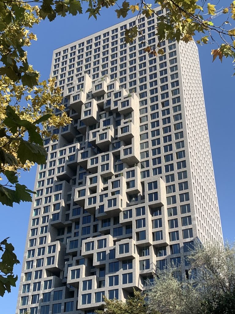9 Rascacielos-Tirana-Albania