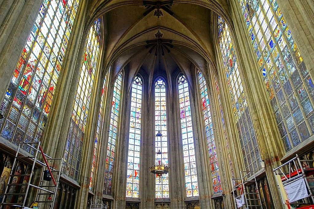 4 Notre Dame du Sablon-Bruselas-Bélgica