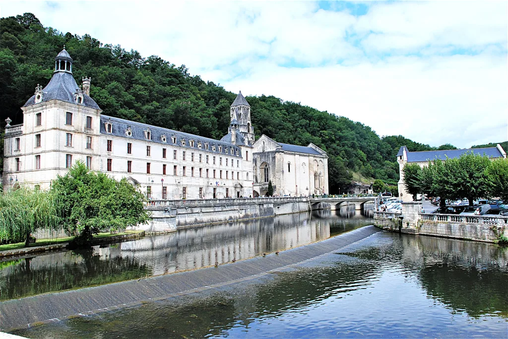 1 Abadía de Brantôme-Perigord-Francia