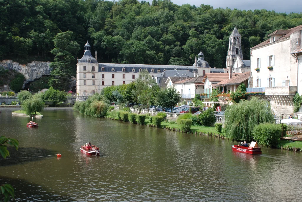 12 Brantôme-Perigord-Francia