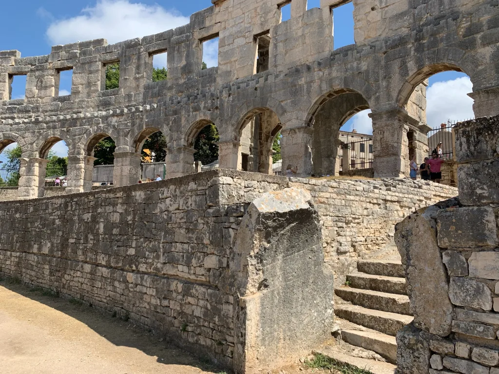 13 Anfiteatro-Pula-Rovinj-Croacia