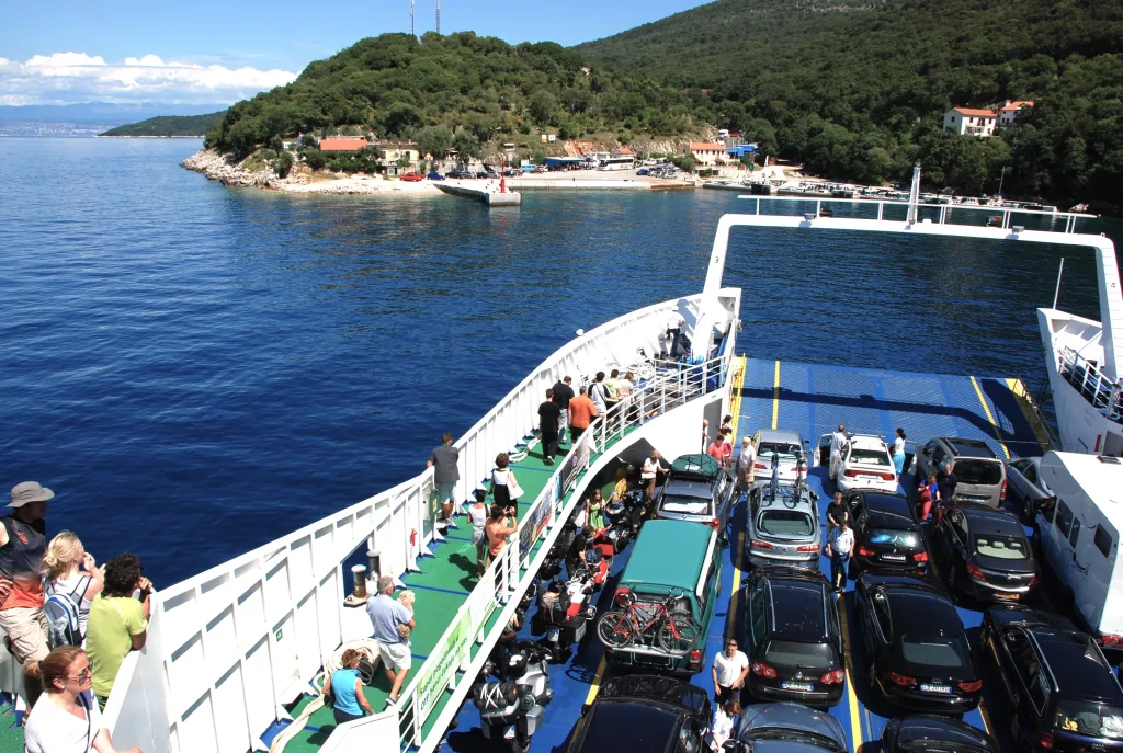 2 Barco de Brestova a Cres-Croacia
