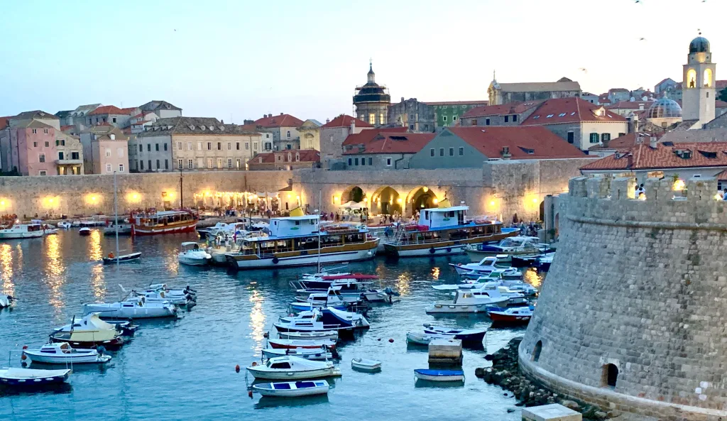 20 Puerto Viejo-Dubrovnik-Criacia
