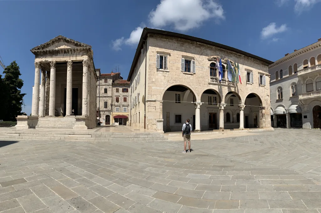 22 Foro Romano-Pula-Rovinj-Croacia
