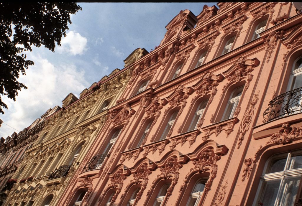 7 Karlovy Vary (Karlsbad-Bohemia)-Chequiua