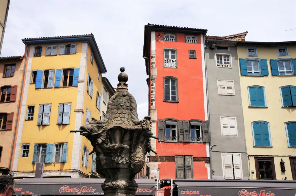 7 Place du Plot-Le Puy-Francia