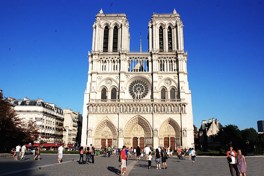 1 Notre Dame-París-Francia (3)