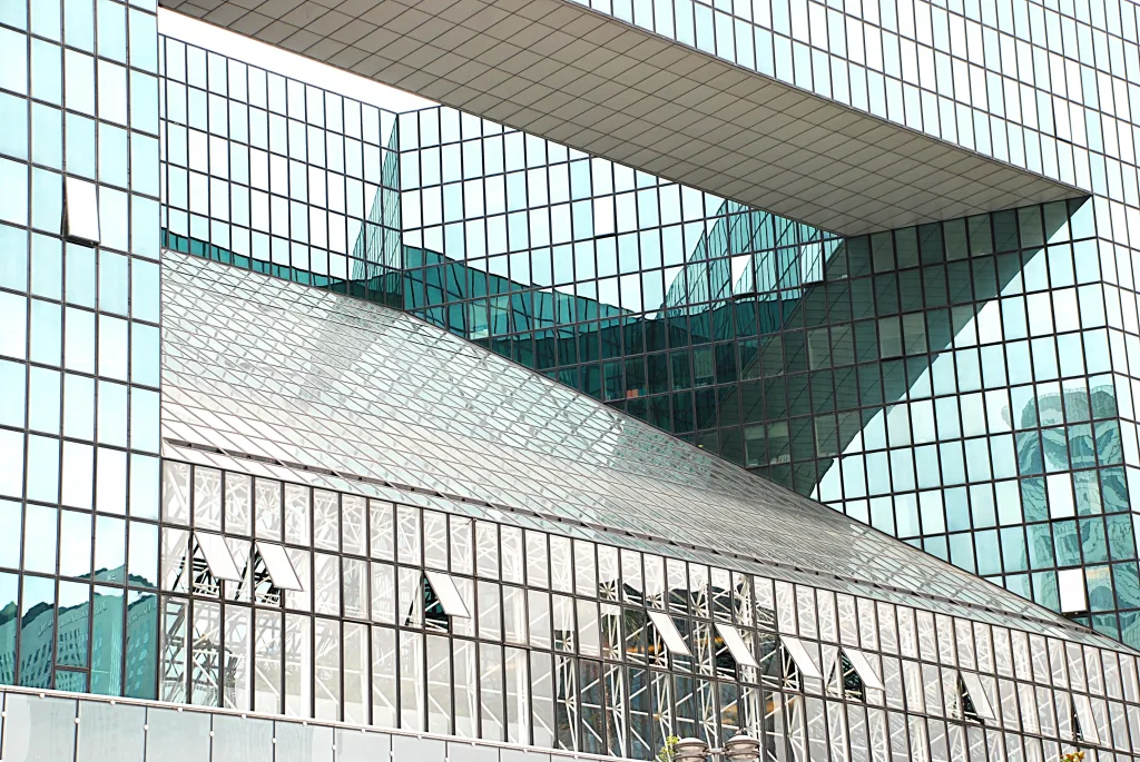 16 Défense-París-Francia
