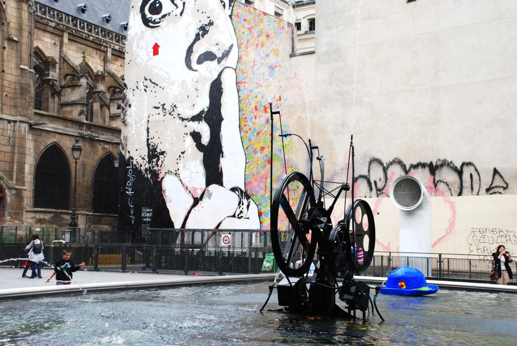 20 Plaza Stravinsky-París-francia