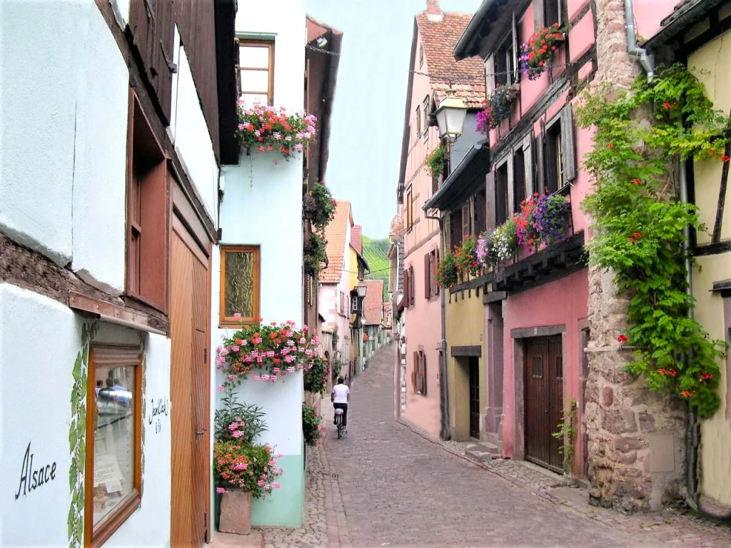 4 Riquewihr-Alsacia-Francia