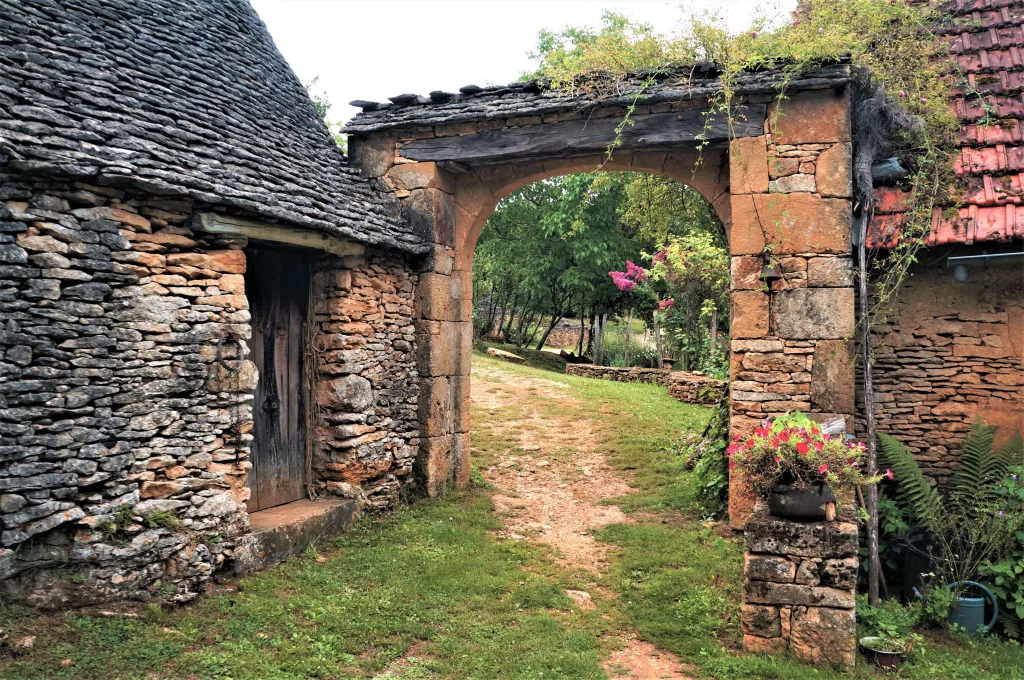 6 Cabanes de Breuil-Perigord-Francia