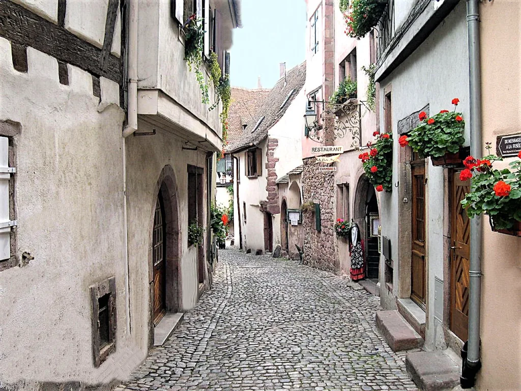 6 Riquewihr-Alsacia-Francia