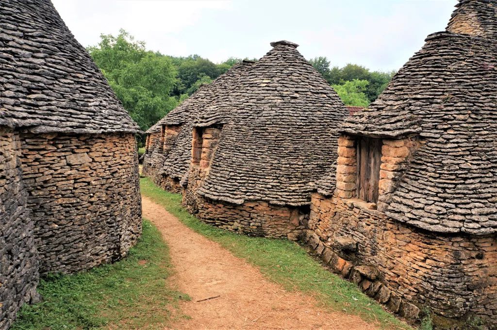 7 Cabanes de Breuil-Perigord-Francia