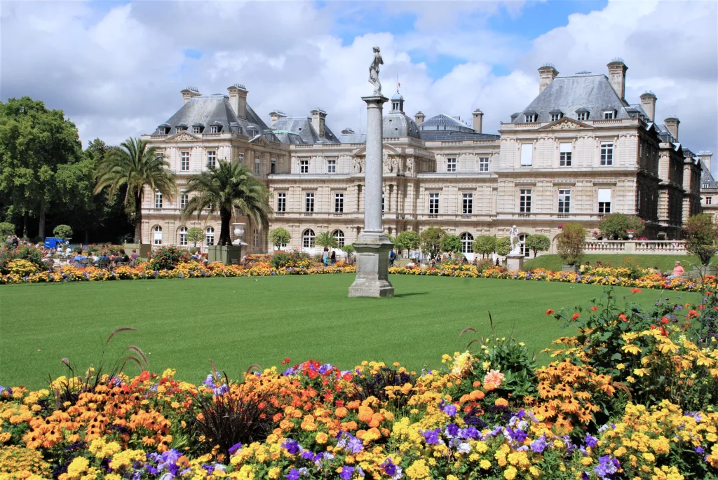 8 Jardines Luxemburgo-París-Francia