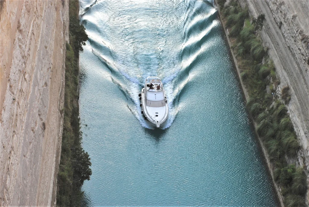 2Canal Corinto-Peloponeso-Grecia
