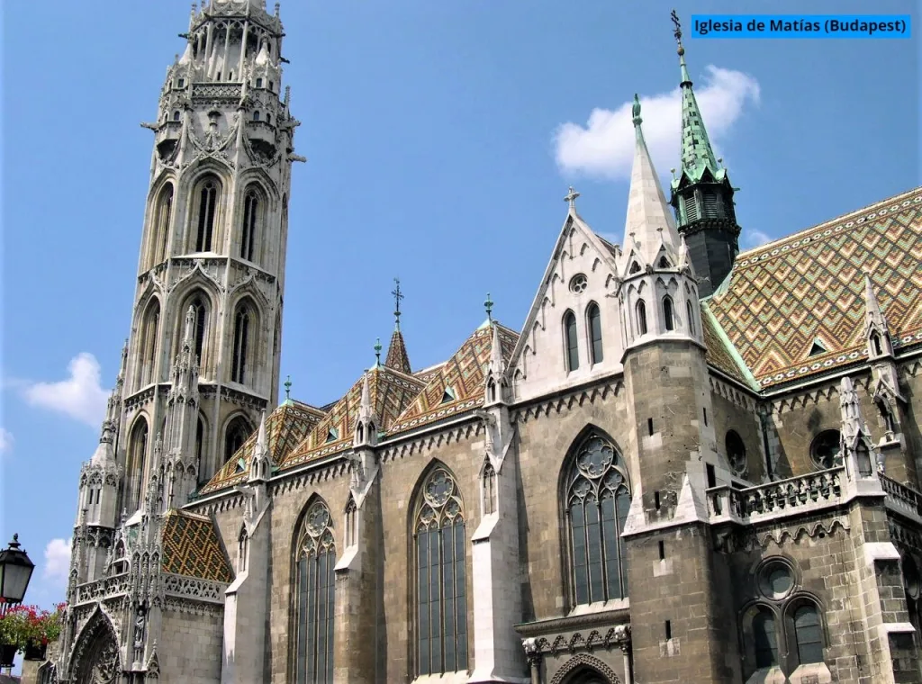 11 Iglesia de Matías-Budapest-Hungría