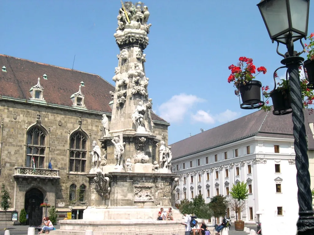 13 Santísima Trinidad-Budapest-Hungría