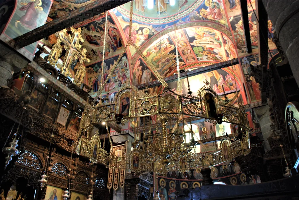 20 Katholikon-Monasterios-Meteora-Grecia