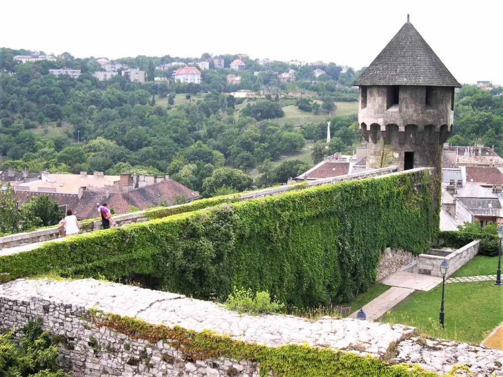 5 Murallas castillo-Budapest-Hungría