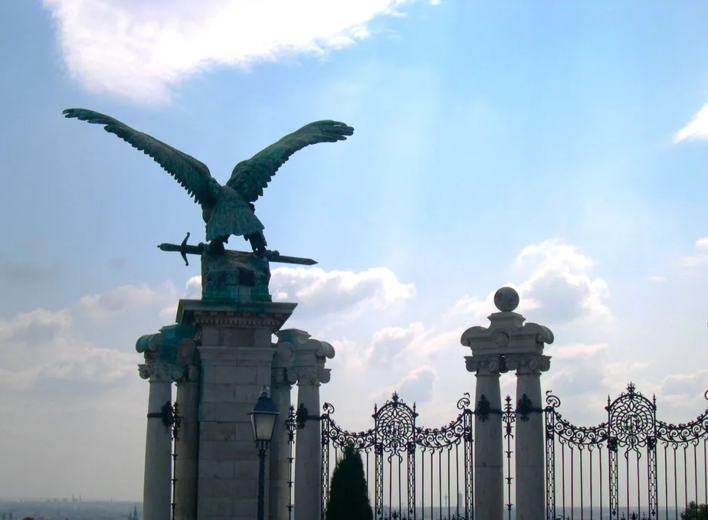8 El Turul-Budapest-Hungría