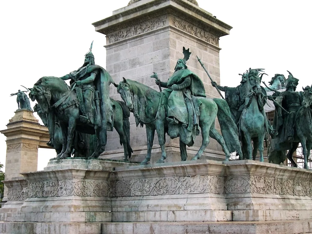 12 Tribus magiares-Budapest-Hungría