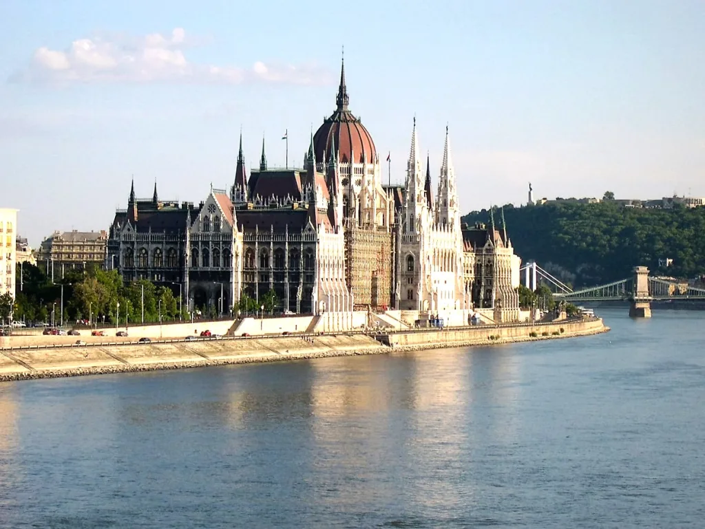 3 Parlamento-Budapest-Hungría