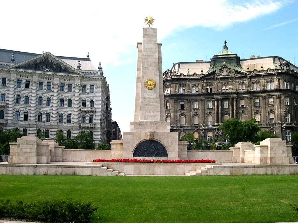 6 Monumento Rusos-B udapest-Hungría