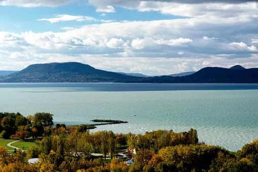 1 Lago Balatón-Hungría