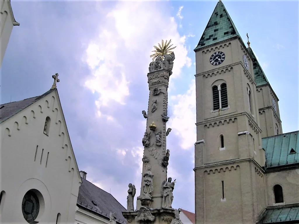 10 Catedral S. Miguel-Balatón-Hungría