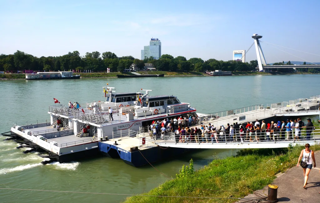 13 Bratislava-eslovaquia