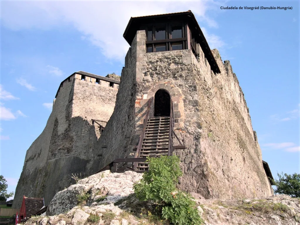 13 Castillo-Danubio-Hungryía