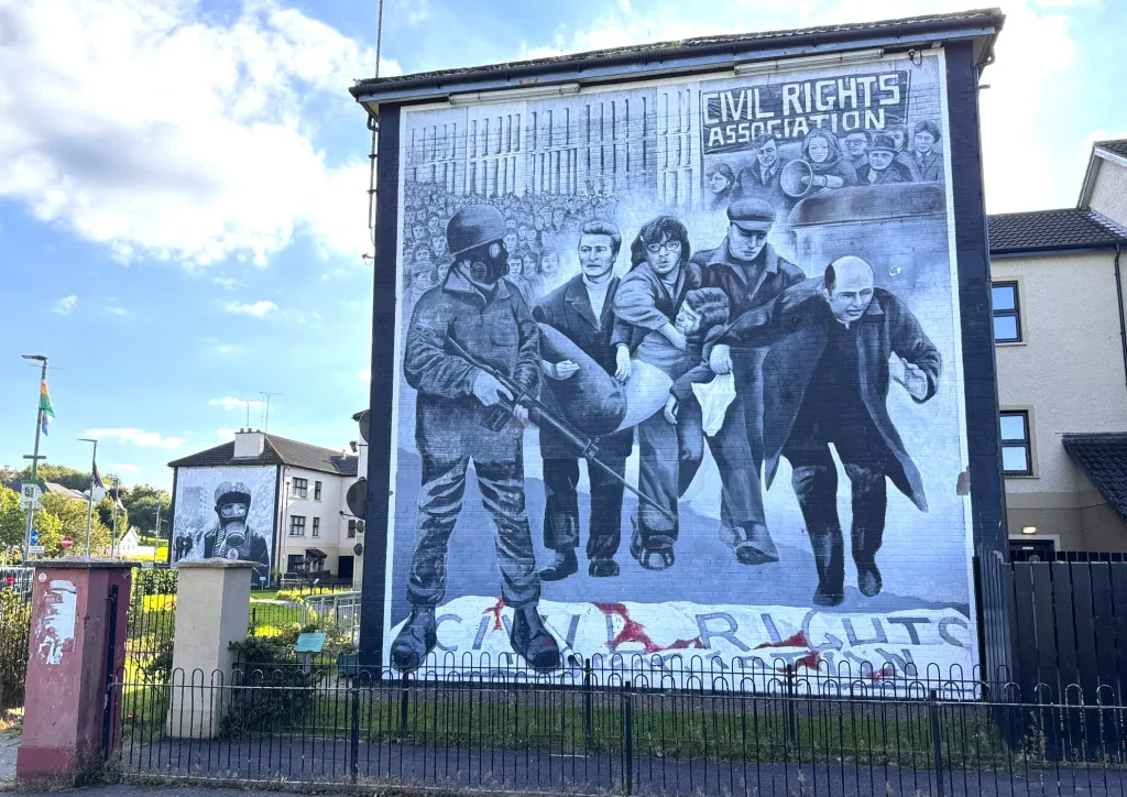 15 Murales-Derry-Irlanda del Norte