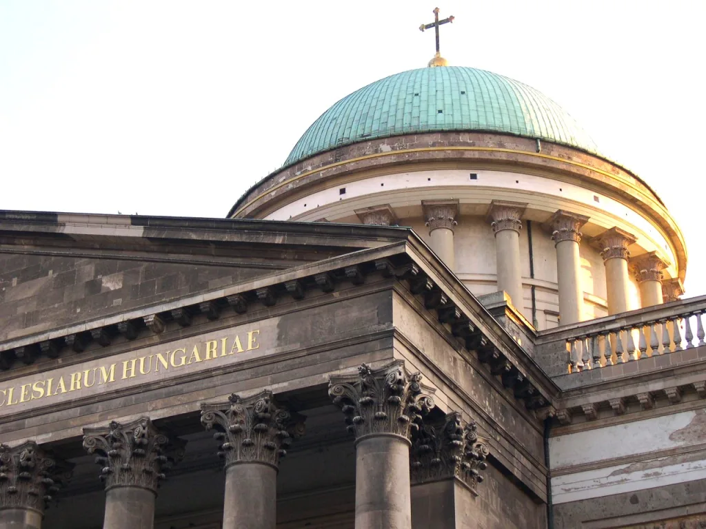 18 Basílica Esztergon-Danubio-Hungtría