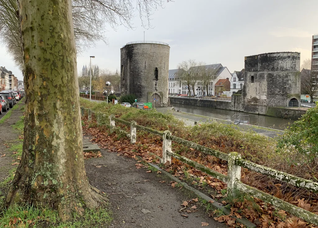 5 Tournai-Lovaina-Bélgica