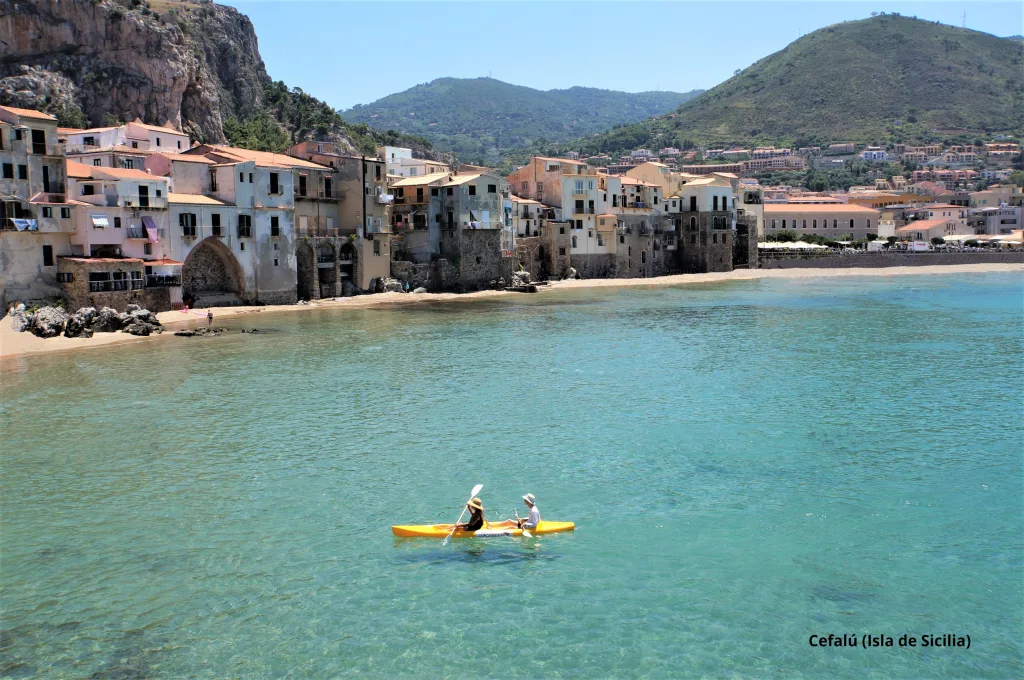 7 Playa-Cefalú-Italia