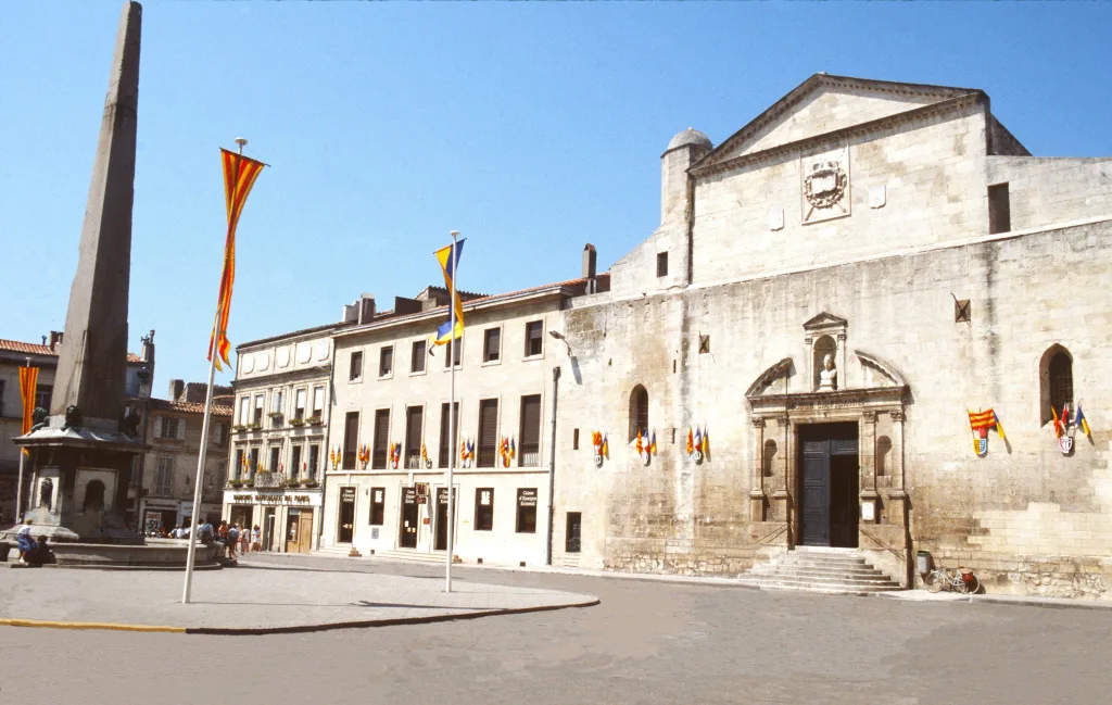 8 Arlés-Ptovenza-francia