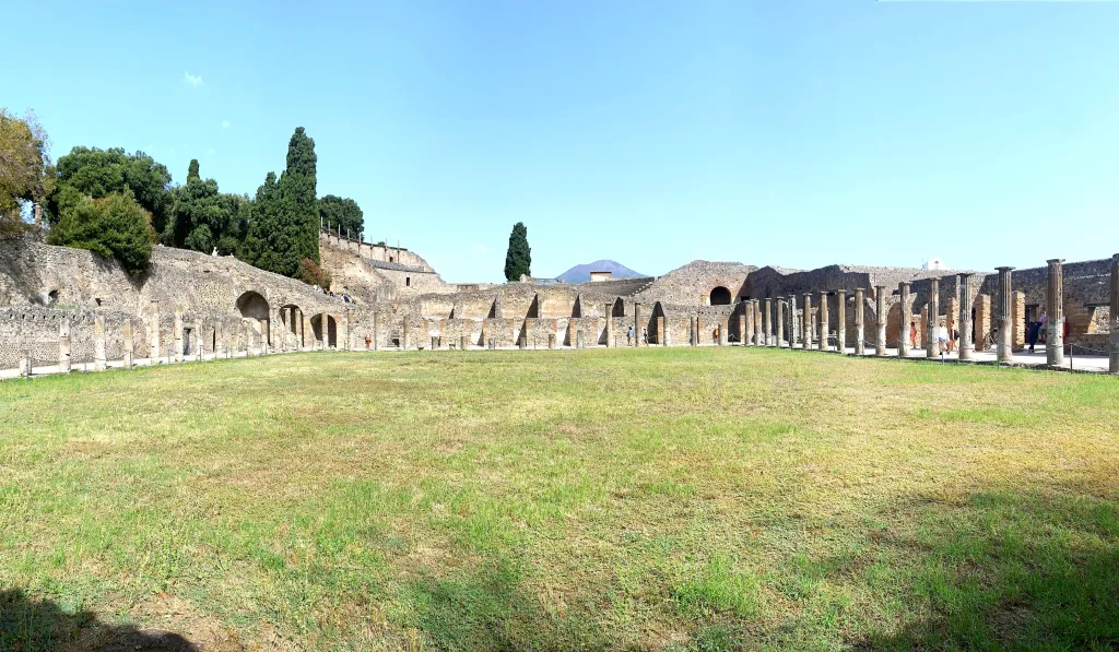 10 Pallestra-Pompeya-Italia