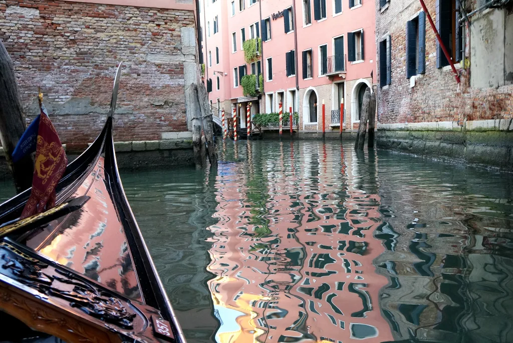 12 Góndolas-Venezia-Italia