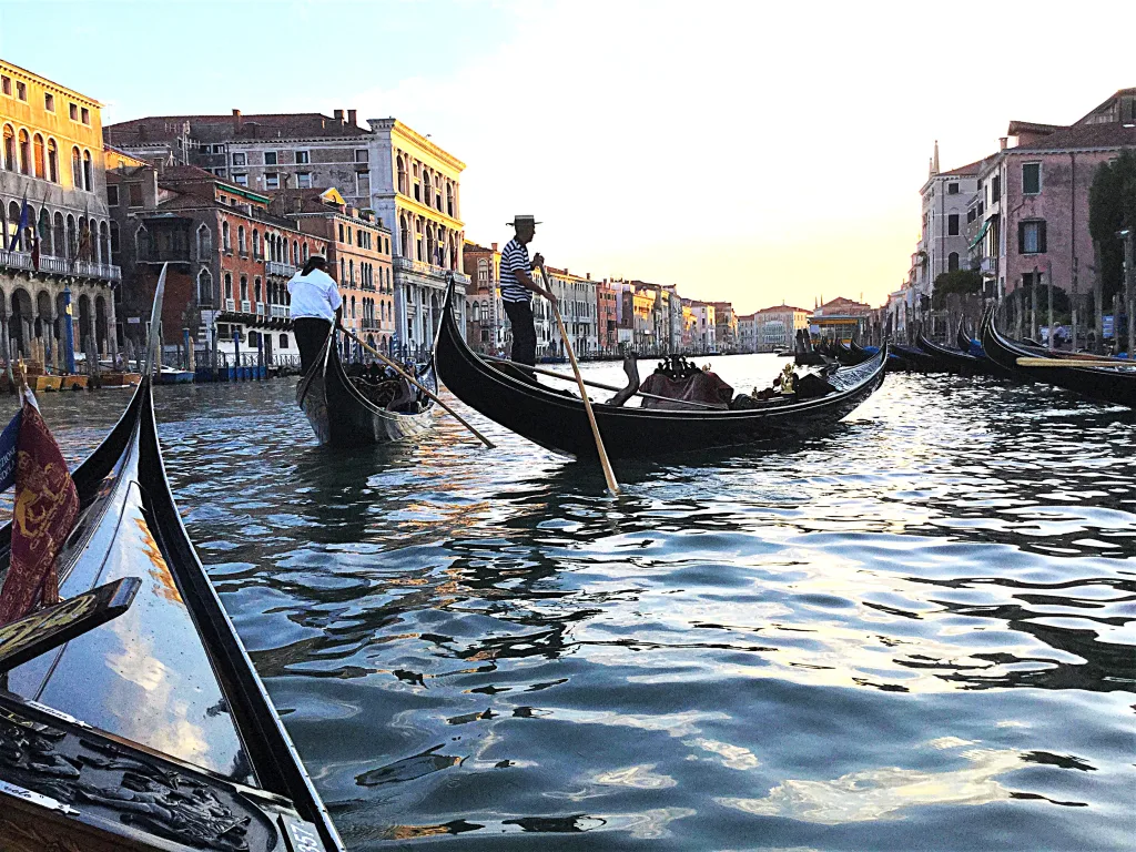 15 Góndolas-Venezia-Italia