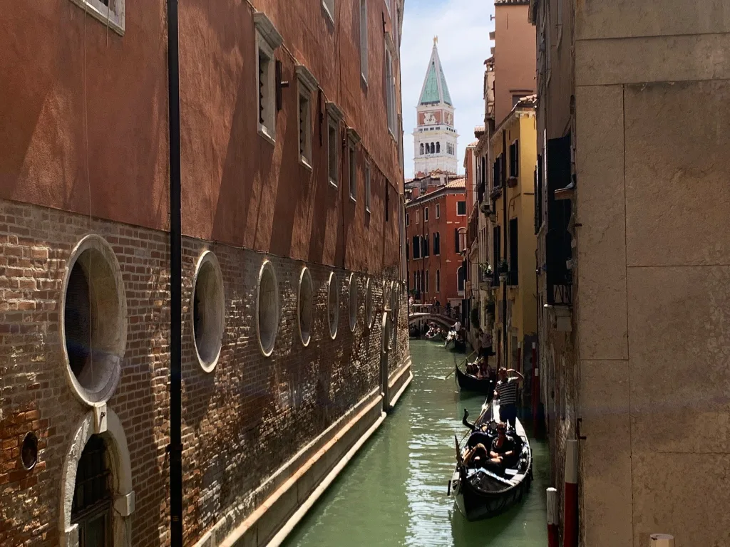 17 Góndolas-Venezia-Italia