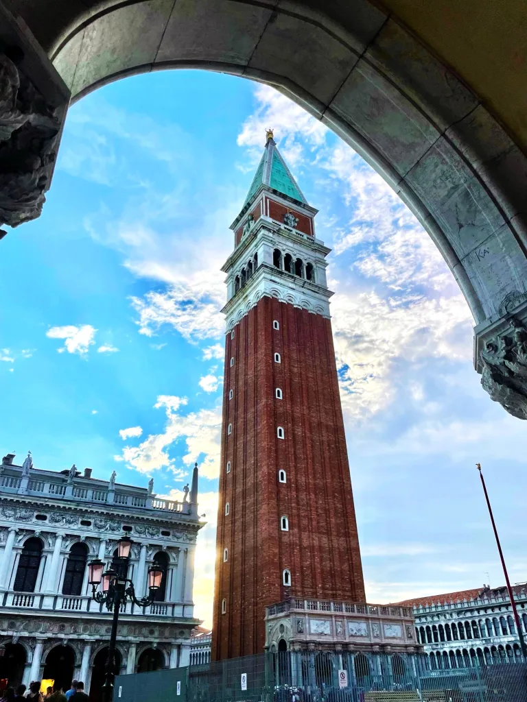 18 campanario-Venezia-Italia