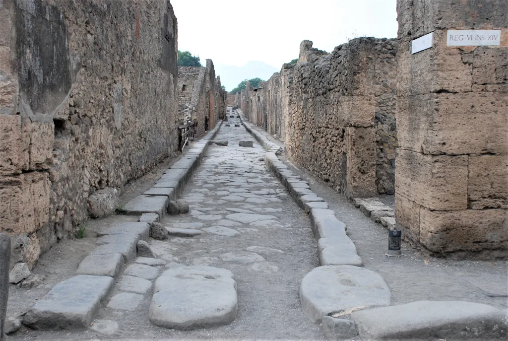 2 calle-Pompeya-Italia