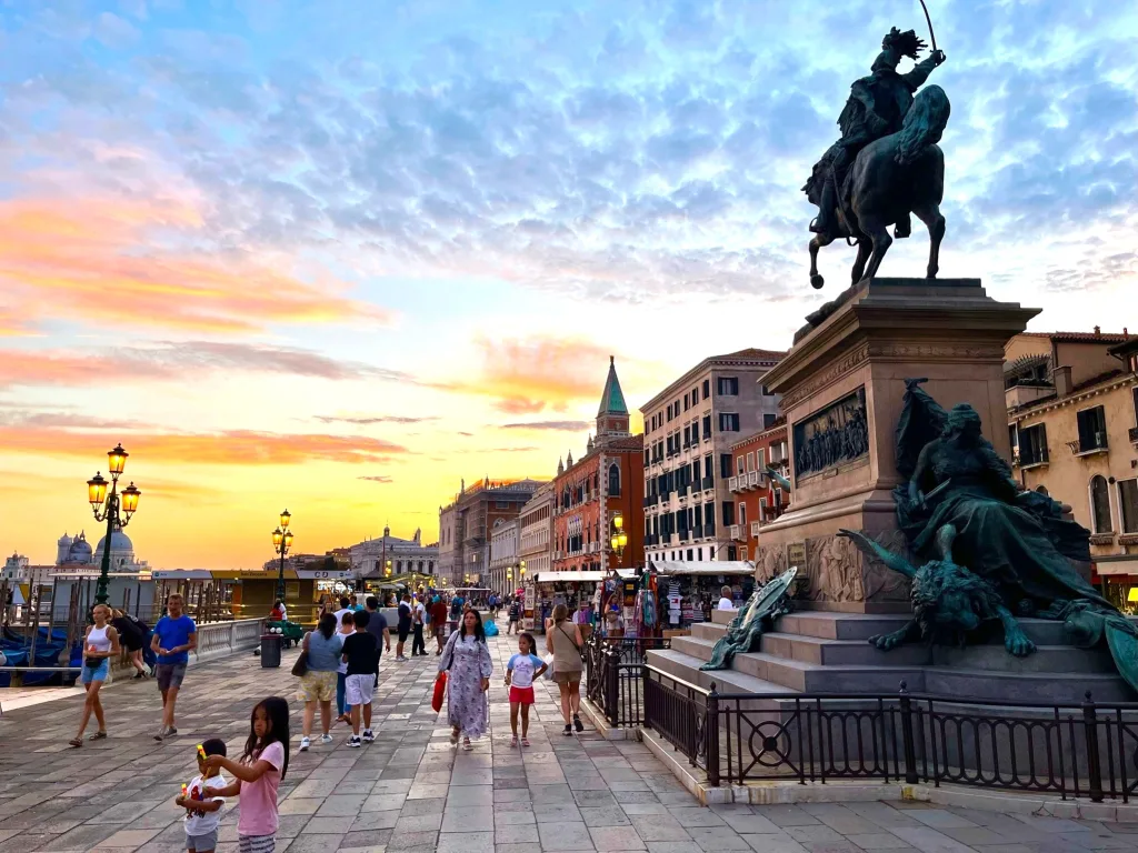 29 Vittorio Emanuele II-Venezia-Italia