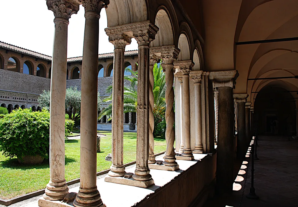 8 Claustro-S. Juan de Letrán-Roma-Italia